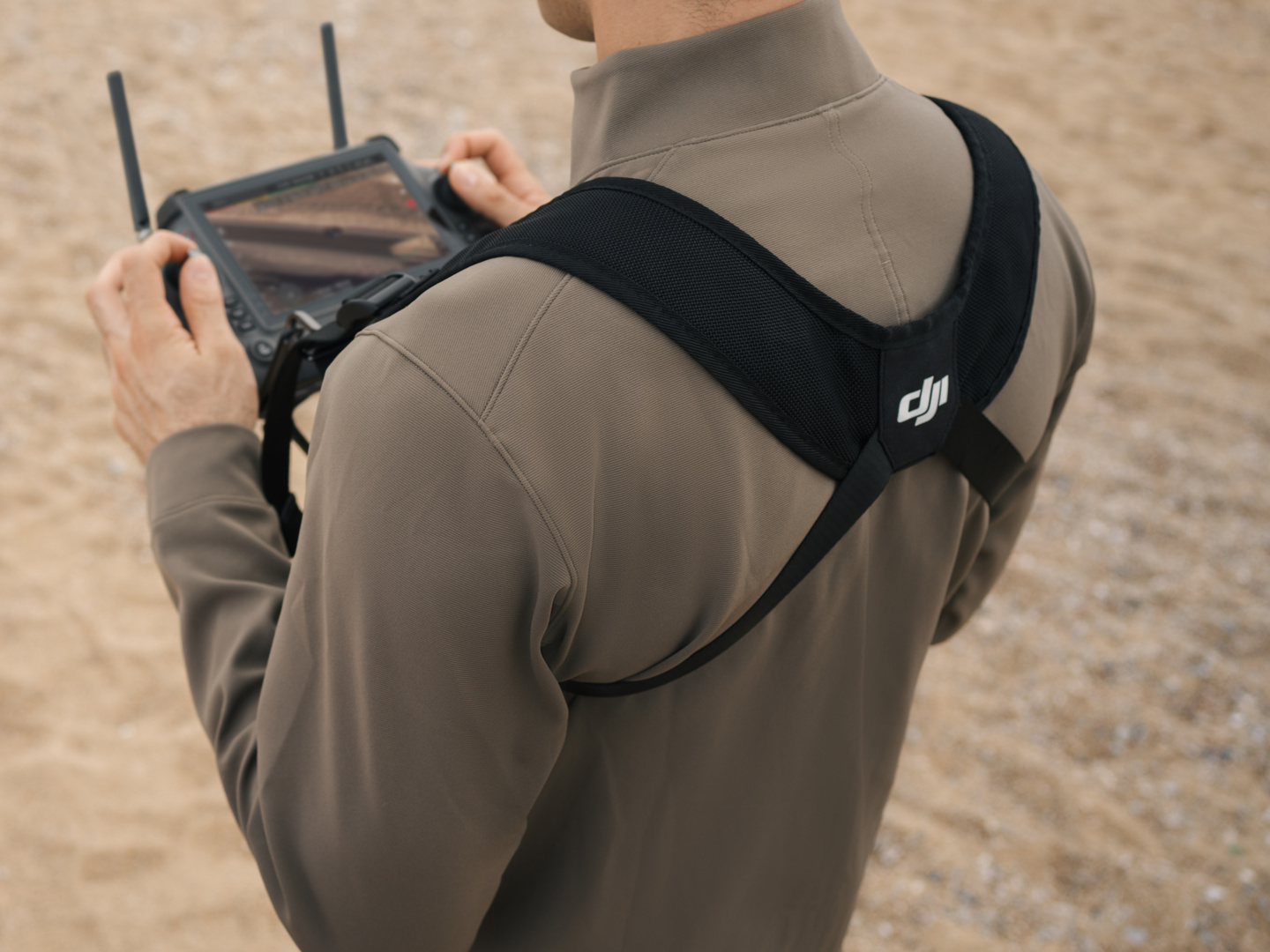 DJI RC Plus Strap and Waist Support Kit – Bild 4